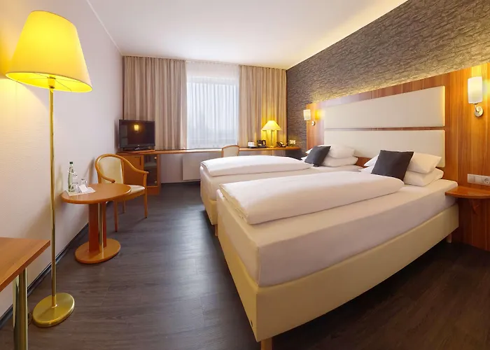 Plaza 4* צוויקאו